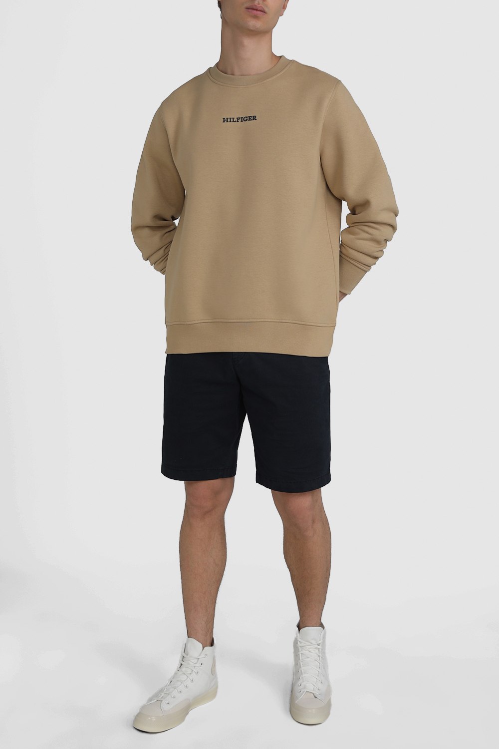 סווטשירט עם לוגו